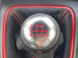 店舗にて現車の確認もいただけますので、お電話で在庫のご確認の上是非ご来店くださいませ。