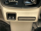 スマートフォンの充電に便利なUSB電源端子付き