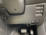 運転席周辺にある各種スイッチ画像です。今では必須アイテムのETCも装備(^^♪