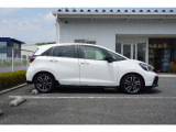 いつもドライバーを見守ってくれる目に見えないパートナー ホンダセンシング。常に「単眼カメラ」と「ミリ波レーダー」で周囲の状況を認識しドライバーをサポート。運転がもっと安心にもっと快適になります。