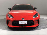 「フロントマスク」です。車の印象を決めるのは【顔】。この車の顔つきは、きっとあなたにピッタリ!?