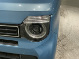 LEDヘッドライトは、点灯の瞬間から最大光量を発揮し、突然暗くなるトンネルなどでの安定感を高めます。