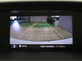 【バックカメラ】モニターに後方の映像が映つり出すので、死角の障害物の早期発見や駐車に協力してくれます。