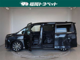 両側パワースライドドア付きだから、狭い駐車スペースなどでの 乗り降りラクラク!小さなお子さまのいるご家庭には嬉しい装備。