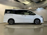 当社でご購入頂いた全ての車両はご納車前、エンジンオイル交換・ワイパーゴム・ブレーキ点検・調整・その他確認の上ご納車いたします。