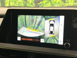 【パノラミックビューモニター】専用のカメラにより、上から見下ろしたような視点で360度クルマの周囲を確認することができます☆死角部分も確認しやすく、狭い場所での切り返しや駐車もスムーズに行えます。