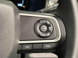 パワーモードと燃費重視のエコモードが選択できるDassist切り替えスイッチに加え、高速道路を快適に走行できる全車速追従機能付アダプティブクル-ズコントロ-ルスイッチが付いています(^^♪