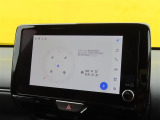 ディスプレイオーディオ(コネクティッドナビ対応)搭載。Tコネクトご契約で2029年12月までナビ機能が無償で利用できます。期限到来後は有償で継続可能です。(車載ナビは非搭載)