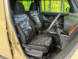 運転席シート廻りは使用感も少なく、良好な状態となっています。丁寧に使われていたことがよくわかりますね。