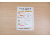 【車両検査証明書】店頭にてクルマの状態が一目で分かる検査証明書を公開中。トヨタ認定検査員が厳しく査定し、状態を点数と図解で表示しています。修復歴はもちろん、傷やヘコミの箇所や程度がご確認いただけます。