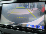 リアカメラのお写真です。駐車が苦手な方でもラクに駐車が行えますね。