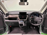ひらけた前方視界とノンストレスな運転姿勢で快適なドライブが楽しめます。