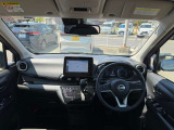 視界の良さなど、いつでも安心して運転できるようにドライバーをサポートします。
