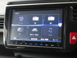 ナビゲーションは純正9インチメモリーナビ(VXM-165VFNi)を装着しております。AM、FM、CD、DVD再生、Bluetooth、音楽録音再生、フルセグTVがご使用いただけます。