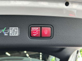 スタッフ全員が自動車保険の資格を保有しており、万が一の事故の際のサポート体制を整えております。メルセデス・ベンツ自動車保険プログラムをご用意しております。無料証券診断を行います!
