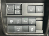 両側電動スライドドア!!荷物で手が塞がる際も簡単にドアの開閉が出来ます!何より力いらずで開閉OK!女性やお年寄りにも優しい。電動機能はOFFにもできますから元気なお子様の駆け出しも安心!