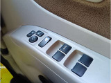 納車前整備は提携工場にて行い、納車時整備記録簿を発行いたします。基本交換消耗品については整備欄をご参照ください。