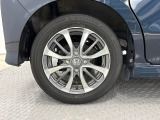お車をお探しのお客様、ご購入までの流れや疑問点など一つ一つ丁寧にご説明させていただきます。 お客様にご納得頂ける一台を一緒にお探しさせて頂ますので、当店へ是非お越しください!
