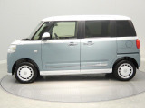 【両側スライドドア】左右どちらからも乗り降りができる電動スライドドアを採用。隣の車を気にせず開閉でき、お買い物帰りもラクラクです。