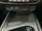 便利なUSB電源ソケット・ワイヤレス充電・シガーソケットなど電源供給はバッチリです。