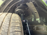 お車を安心してお乗りいただく為には、足回りの定期点検が欠かせません。サービスサポート(有償保証)では無料点検もご提供しており、安心のカーライフをお過ごしいただけるサポート体制が整っています。