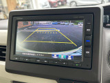バックカメラももちろんついておりますので車庫入れの安心感がアップしますね!