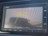 バックカメラも装備しています。気になる後ろの見通しや車庫入れにも大活躍!運転が困難な場所でもしっかりサポート!心強い味方のモニターです。【バックカメラ】付の車って1回乗るとクセになります。