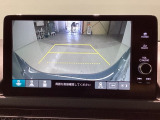 バックをするとき自動でリアの様子が映る『リアカメラ』付き! 画面で確認しながらバックが出来るので駐車の時も安心です。