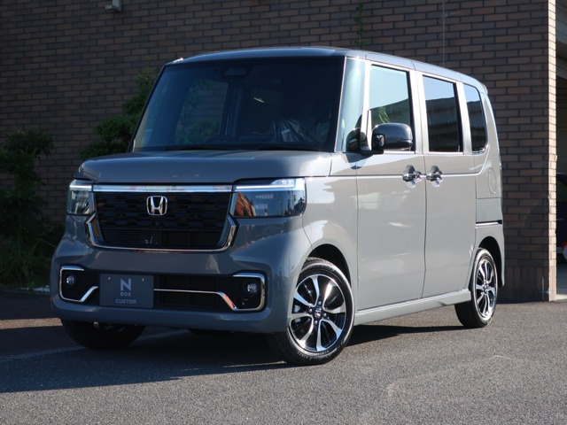 N-BOXカスタム コーディネートスタイル モノトーン