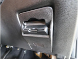 ETCを搭載しているため、高速道路の料金所で停車することなくスムーズに通過できます。支払いの手間が省け、移動中のストレスを軽減して快適なドライブをサポートします。