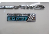 「SUBARU Active Damper e-Tune」搭載。街乗りはしなやかに、ワインディングは鋭く。快適性とスポーツ性を自在に操る、新しい走りを。