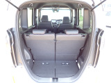 ◆定員乗車時のカーゴルームです。普段のお買い物の荷物やたくさんの収納が可能です。