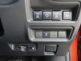 両側電動のスライドドアで楽々スムース!運転席からも開閉の操作もできます♪キーのスイッチひとつで自動開閉できる便利な機能もついてます♪