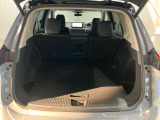 【ラゲッジスペース】ホイールハウス間幅が広く大型の荷物も積みやすい!