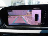 バックカメラ駐車時、後退時に後方を確認する事ができる安全快適装備になります映像だけでなくセンサーにより障害物の距離もドライバーに直感的に伝えてくれる機能になります。
