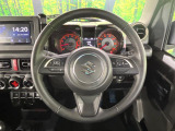 【純正革巻きステアリング】上質な革を使用することで、手にしっかり馴染みとても運転しやすいハンドルです♪