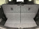 トランクルーム!後ろのシートは片方ずつ倒せます。乗る人や積む荷物に応じてアレンジが可能ですので多彩に使えてとても便利です。