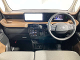 運転席の見晴らしのよさで右折時に気になる斜め方向も良く見えるので安心して運転できます