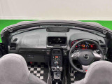 走るための機能を集約した,スポーティかつ上質なインテリア。