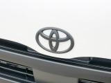 TOYOTAエンブレム艶無しブラックペイント済み!!