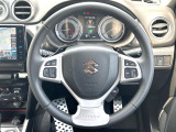 【純正革巻きステアリング】上質な革を使用することで、手にしっかり馴染みとても運転しやすいハンドルです♪
