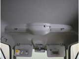 天井にはスリムサーキュレーター装備☆空気を循環してくれるので後席も快適に過ごして頂けます。