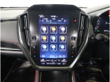 11.6インチの縦型ディスプレイに、ナビゲーション機能をはじめ、エンターテインメント、車両情報、エアコン操作、各種設定などを集約。タブレットのような感覚で、直感的に操作できます。