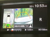 【アラウンドビューモニター】専用のカメラにより、上から見下ろしたような視点で360度クルマの周囲を確認することができます☆死角部分も確認しやすく、狭い場所での切り返しや駐車もスムーズに行えます。