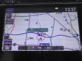 ナビゲーションを装備。多彩な機能で快適ドライブをアシスト。オーディオ機能も充実していますね。