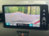 【バックカメラ】駐車時に後方がリアルタイム映像で確認できます。大型商業施設や立体駐車場での駐車時や、夜間のバック時に大活躍!運転スキルに関わらず、今や必須となった装備のひとつです!