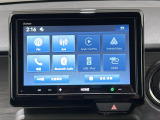 Gathers【VX-240ZFE】8インチ高画質HDモニターを搭載したディスプレイオーディオ。Apple Car Play 対応。
