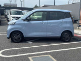 当店は照明・屋根付きスペースございますので雨天時も安心して現車確認が可能です。