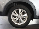 ◆純正アルミホイール装着車◆これで足元まわりも、おしゃれにきまります!