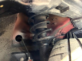お車を安心してお乗りいただく為には、足回りの定期点検が欠かせません。サービスサポート(有償保証)では無料点検もご提供しており、安心のカーライフをお過ごしいただけるサポート体制が整っています。